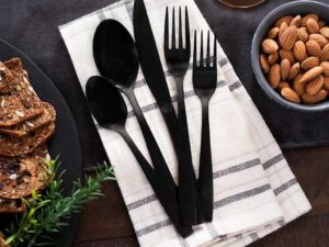 Is it safe to use black silverware